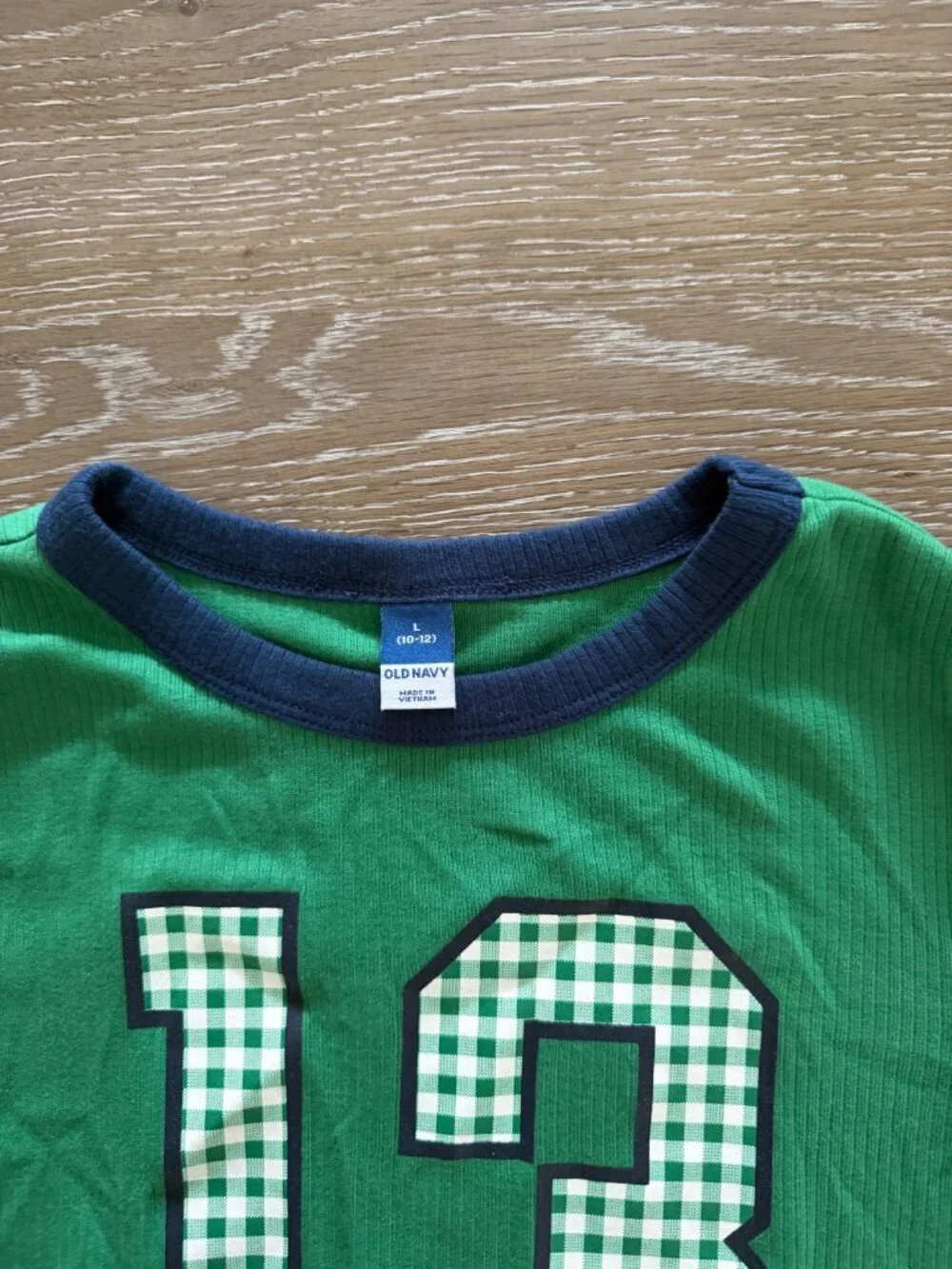 EUC WORN ONCE Girls Old Navy green ringer tee 13 short sleeve tshirt size L